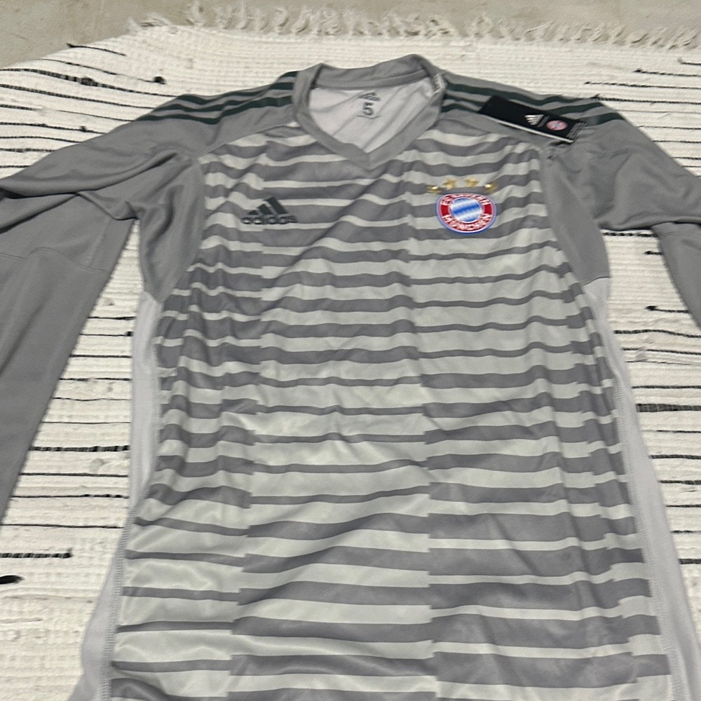 Adidas Gray and White Striped Men's Jersey